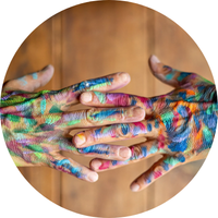 Les ateliers du samedi : Peinture, collage , argile , danse